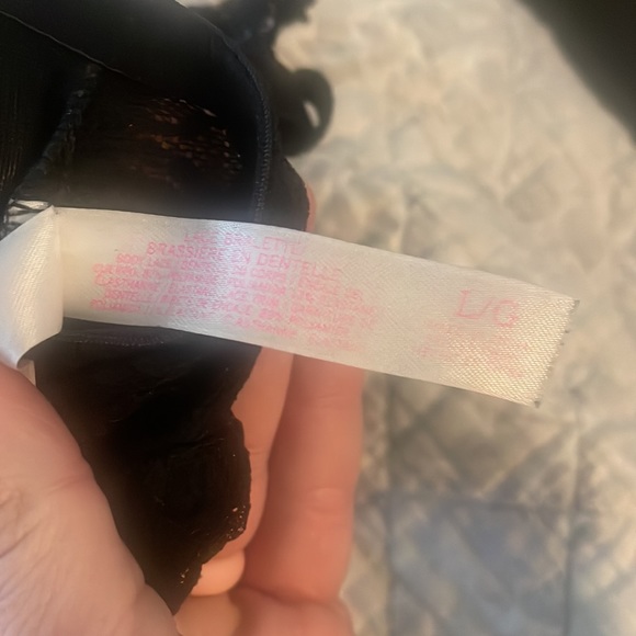 Victoria secret PINK black lace bralette - Picture 5 of 5